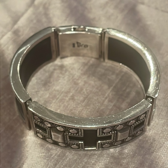 Sterling Silver 925 Cross Bangle Bracelet 7.5” - Picture 4 of 9